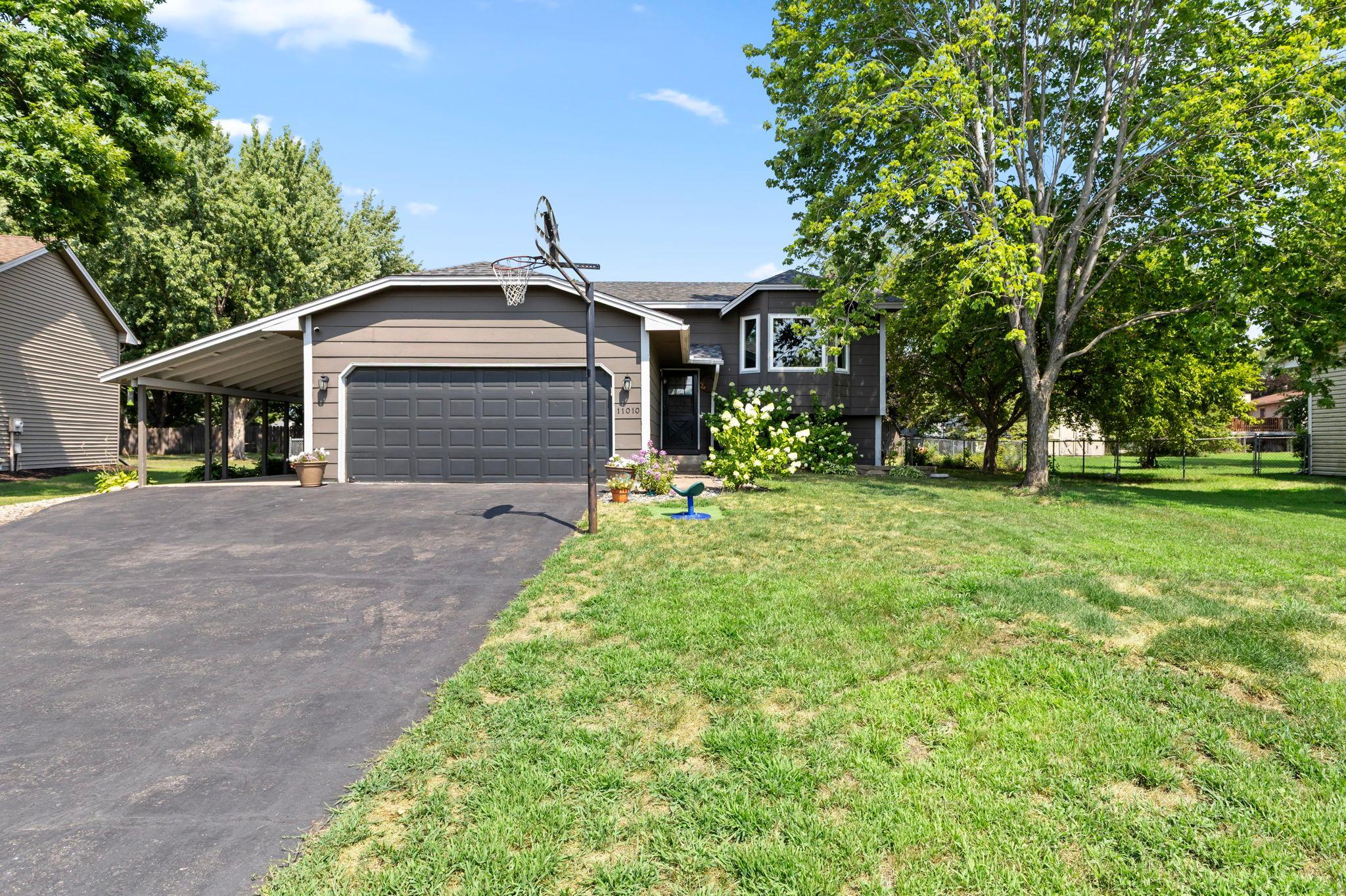 11010 Xylon Lane N Property Photo 1