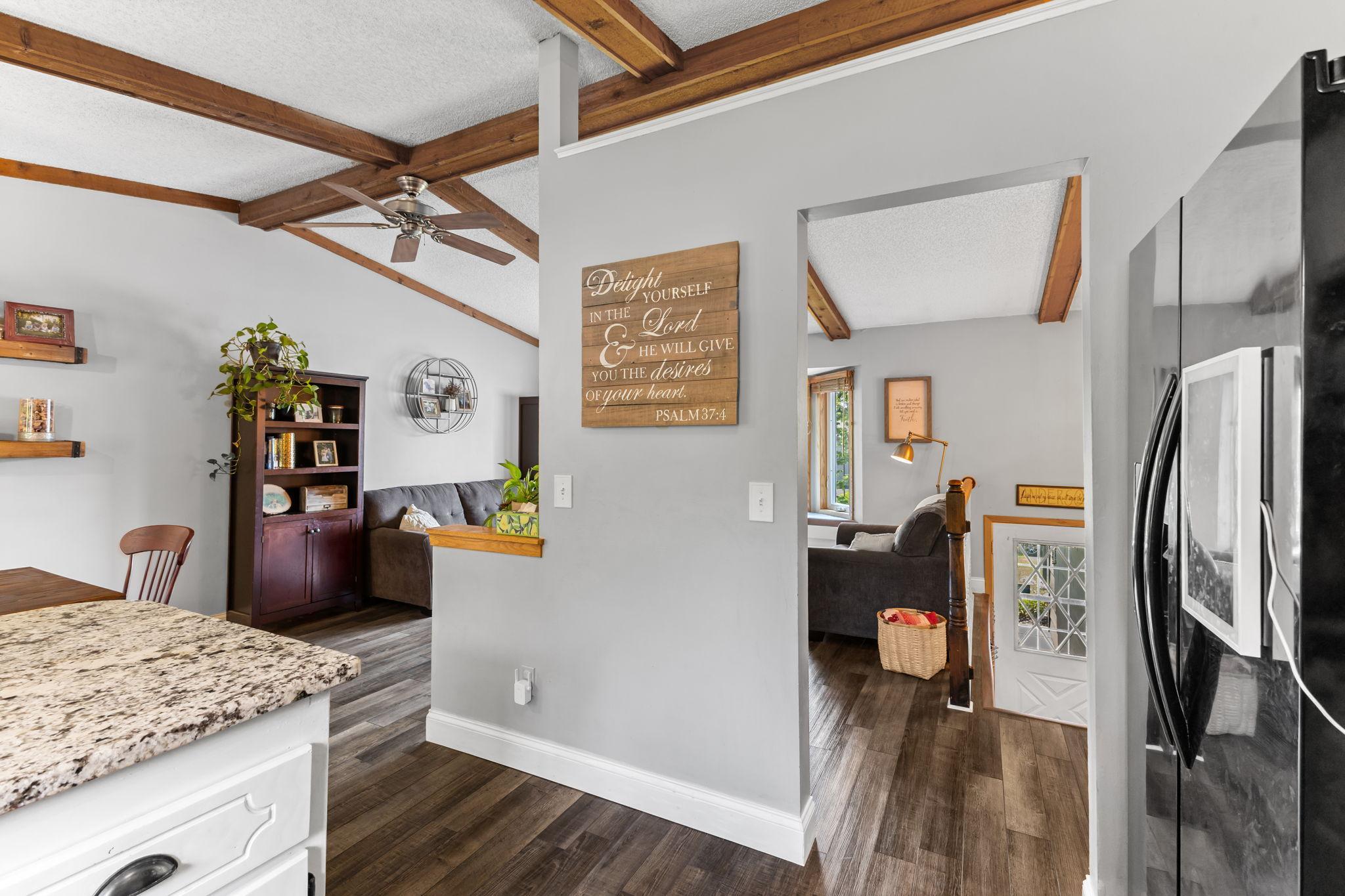 11010 Xylon Lane N Property Photo 16