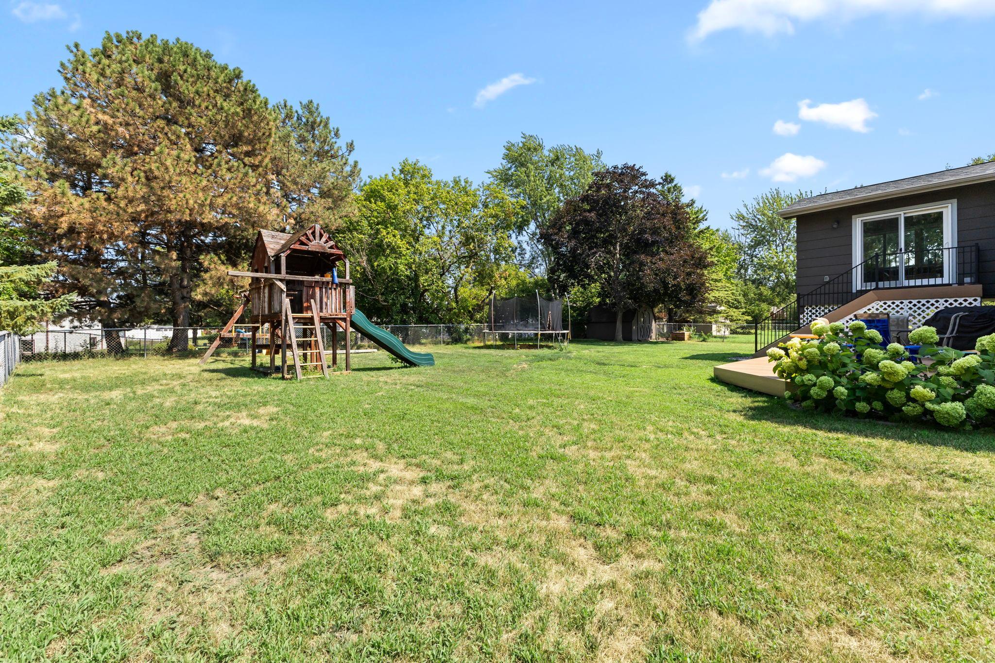11010 Xylon Lane N Property Photo 39