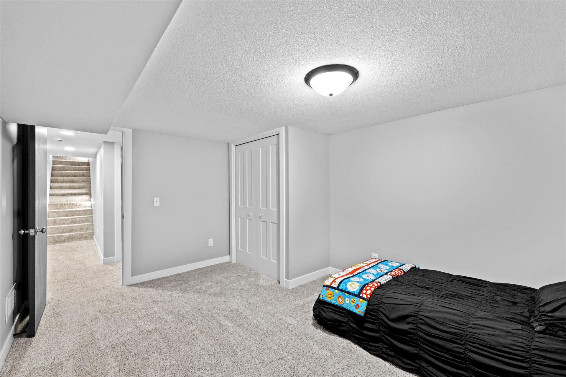 5415 Twin Lake Boulevard E Property Photo 22
