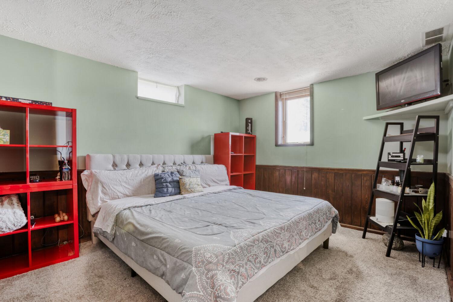 6700 Beard Avenue N Property Photo 15
