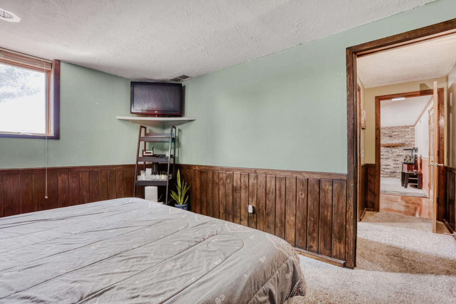 6700 Beard Avenue N Property Photo 17