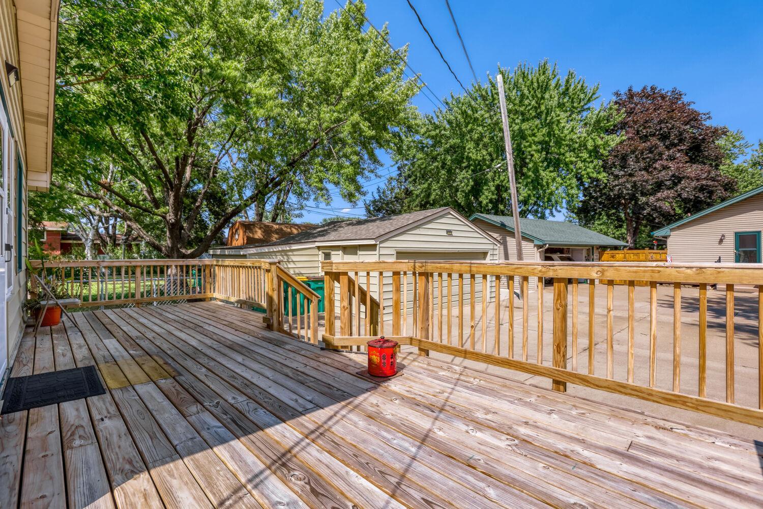 6700 Beard Avenue N Property Photo 25