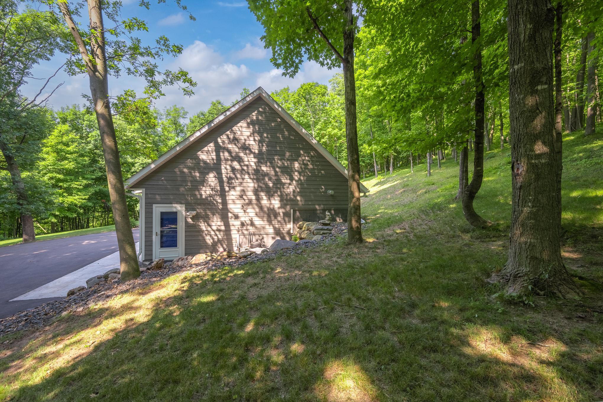 722 Old Highway 8 Property Photo 47