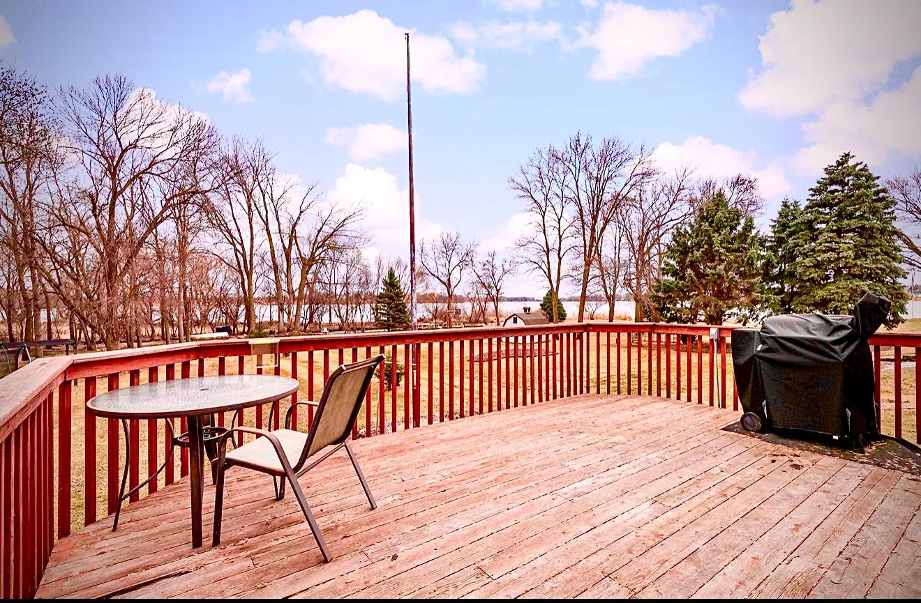 141 Fairlawn Avenue E Property Photo 4
