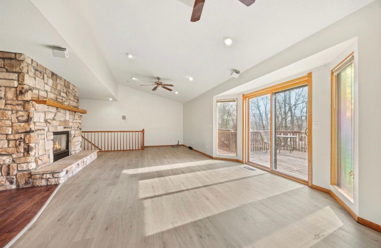 141 Fairlawn Avenue E Property Photo 6