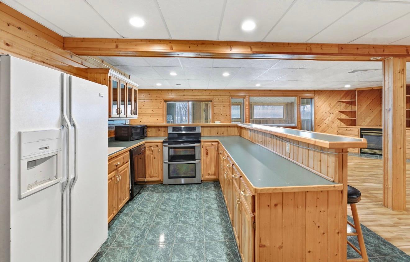 141 Fairlawn Avenue E Property Photo 19
