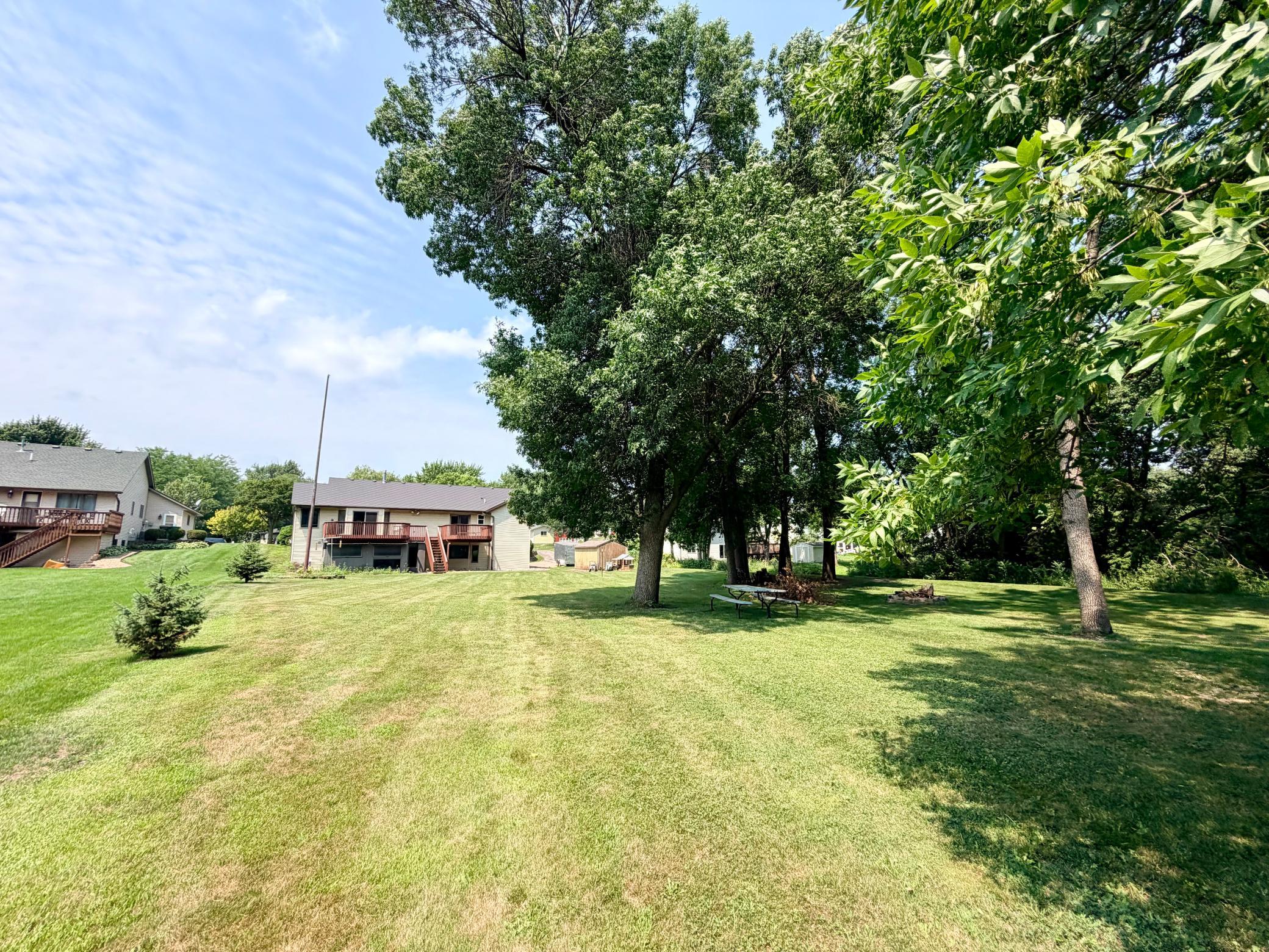 141 Fairlawn Avenue E Property Photo 35