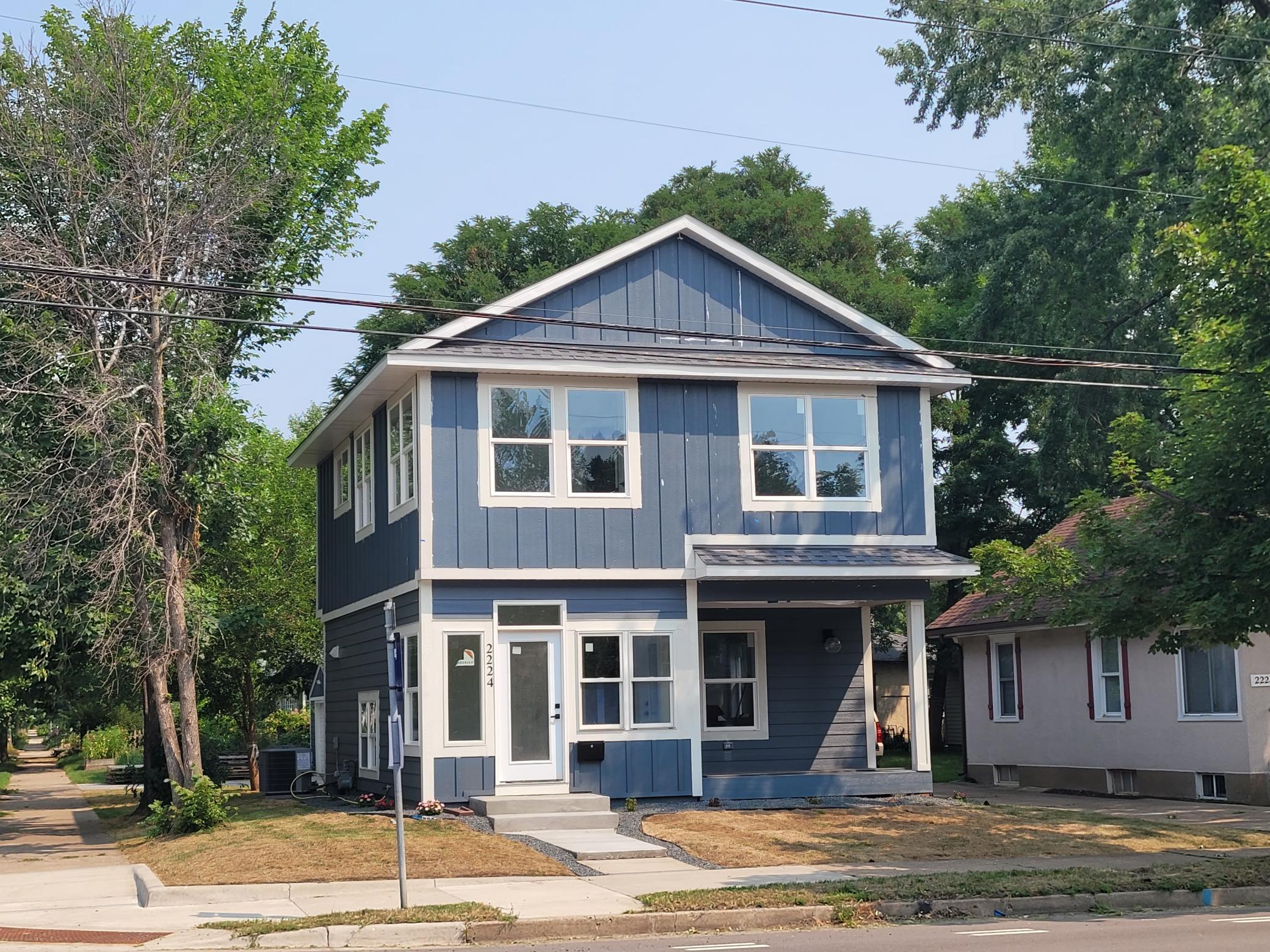 2224 E 42nd Street Property Photo 1