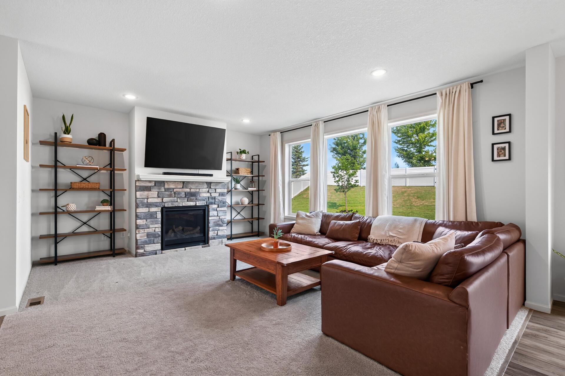 972 Forest Edge Circle Property Photo 6