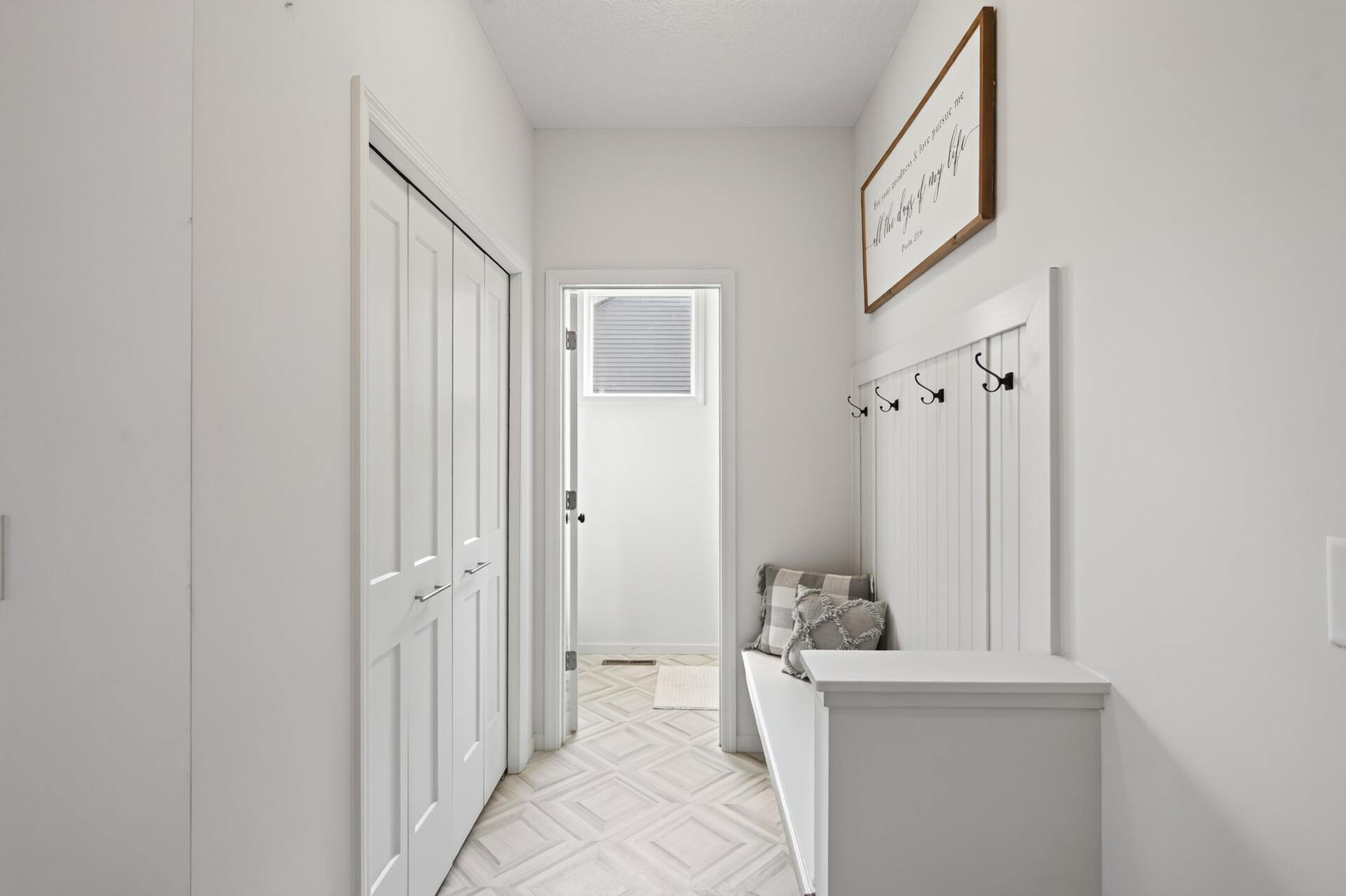 972 Forest Edge Circle Property Photo 14