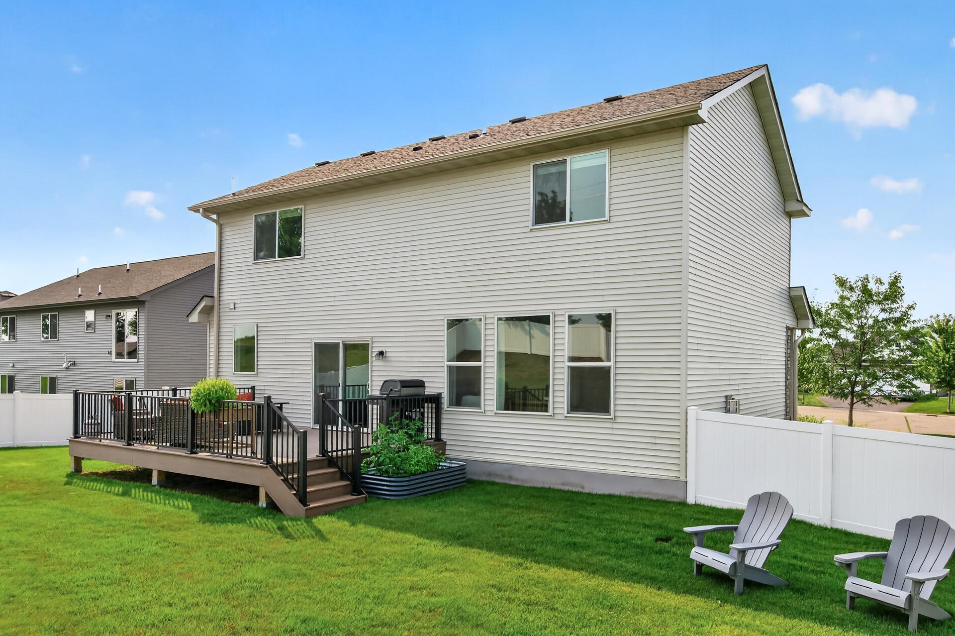 972 Forest Edge Circle Property Photo 33