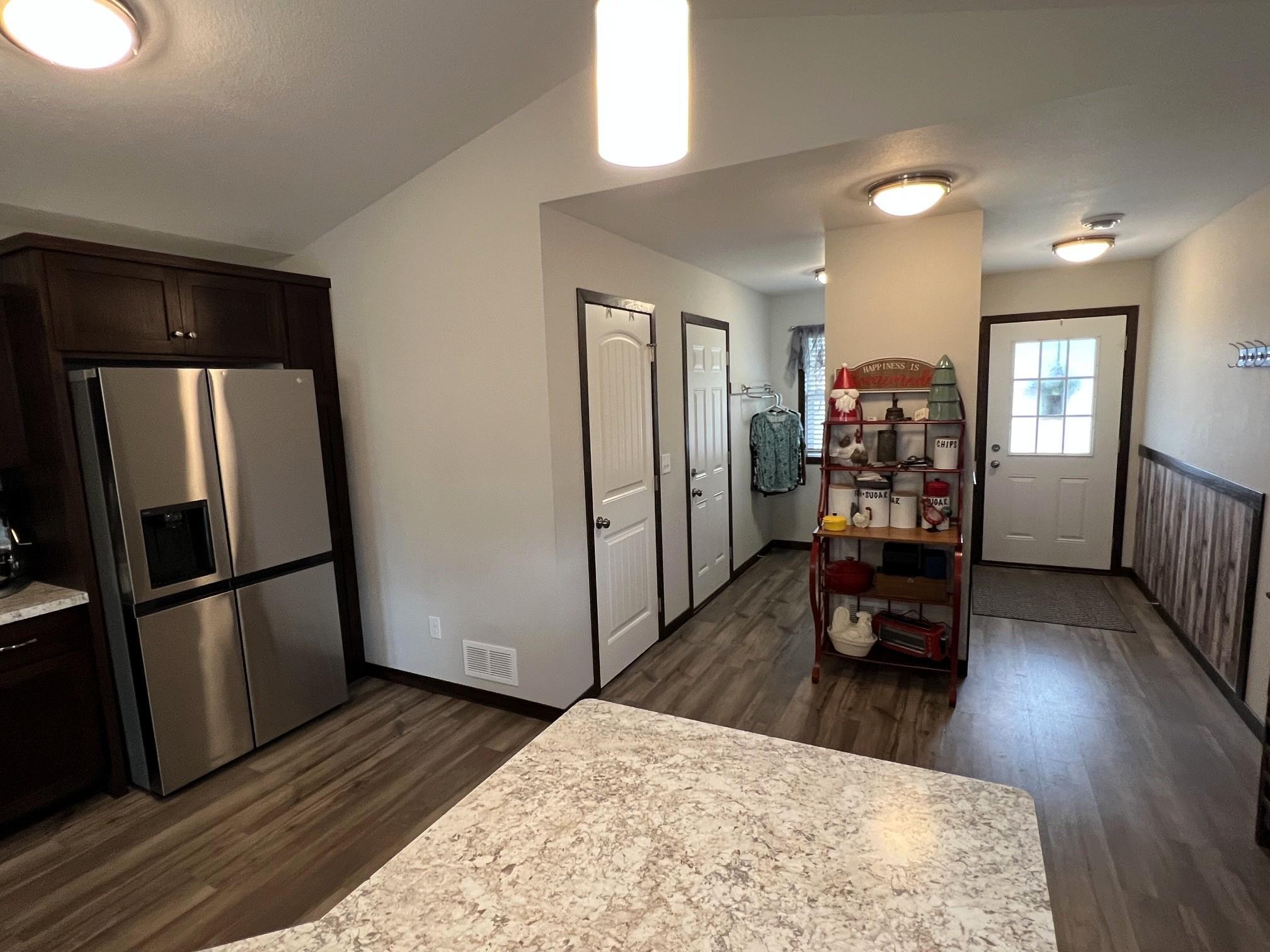 836 Holton Avenue Property Photo 6