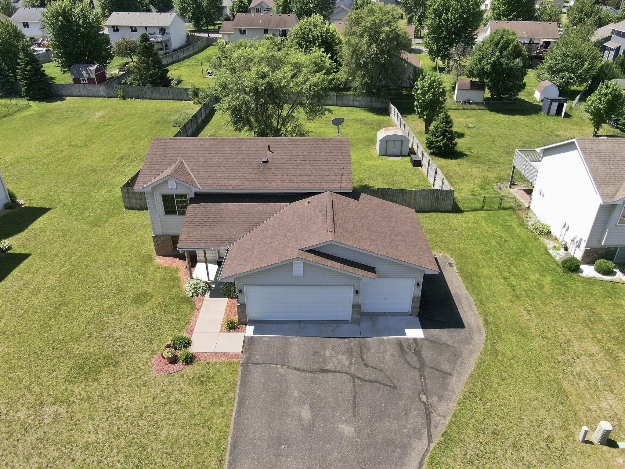 10123 Park Place Drive Property Photo 1