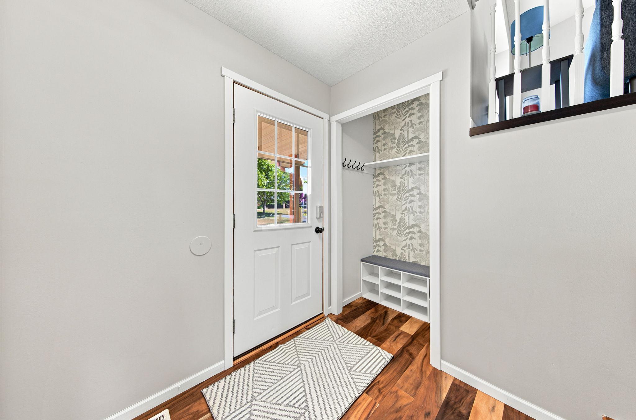 10123 Park Place Drive Property Photo 4