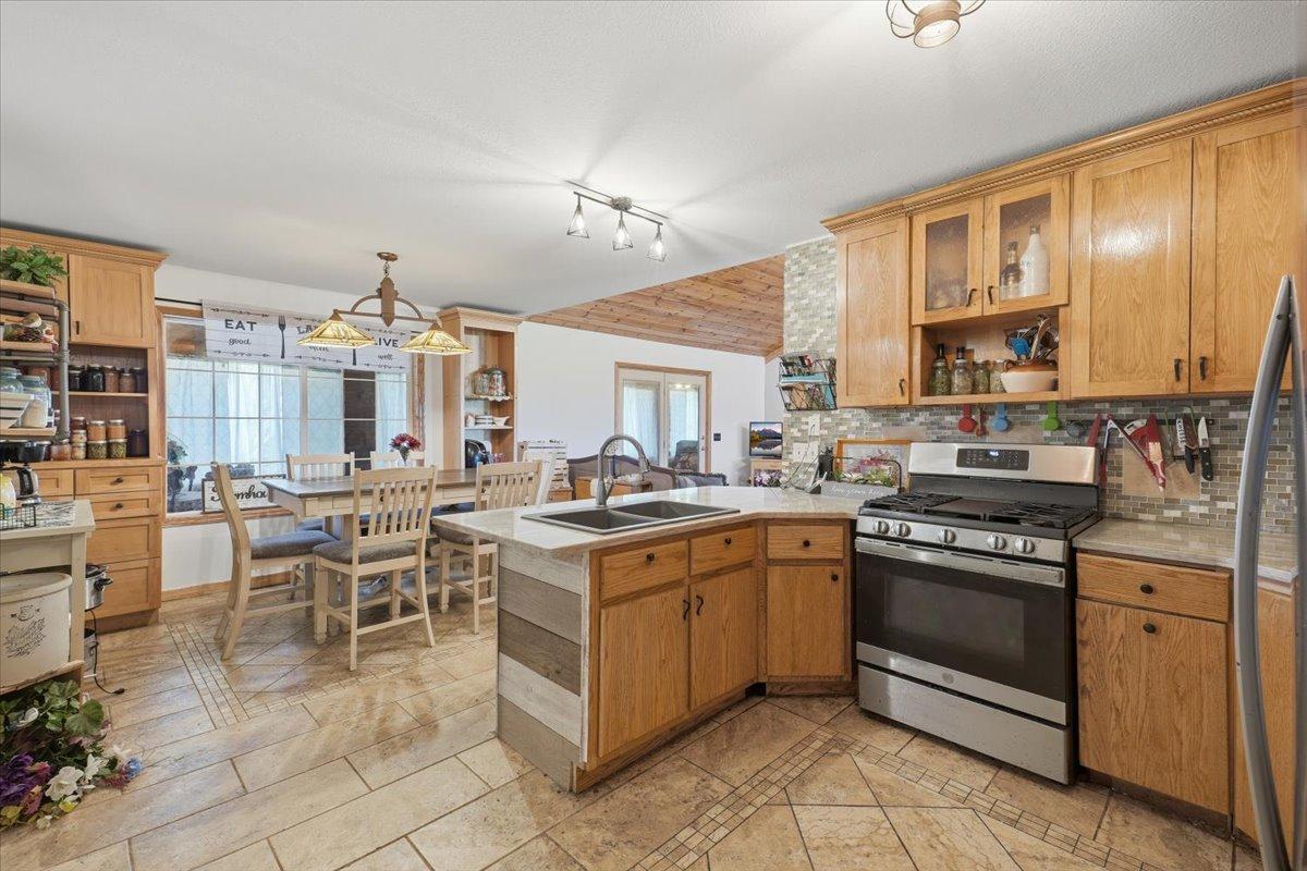 1661 315th Avenue Property Photo 10