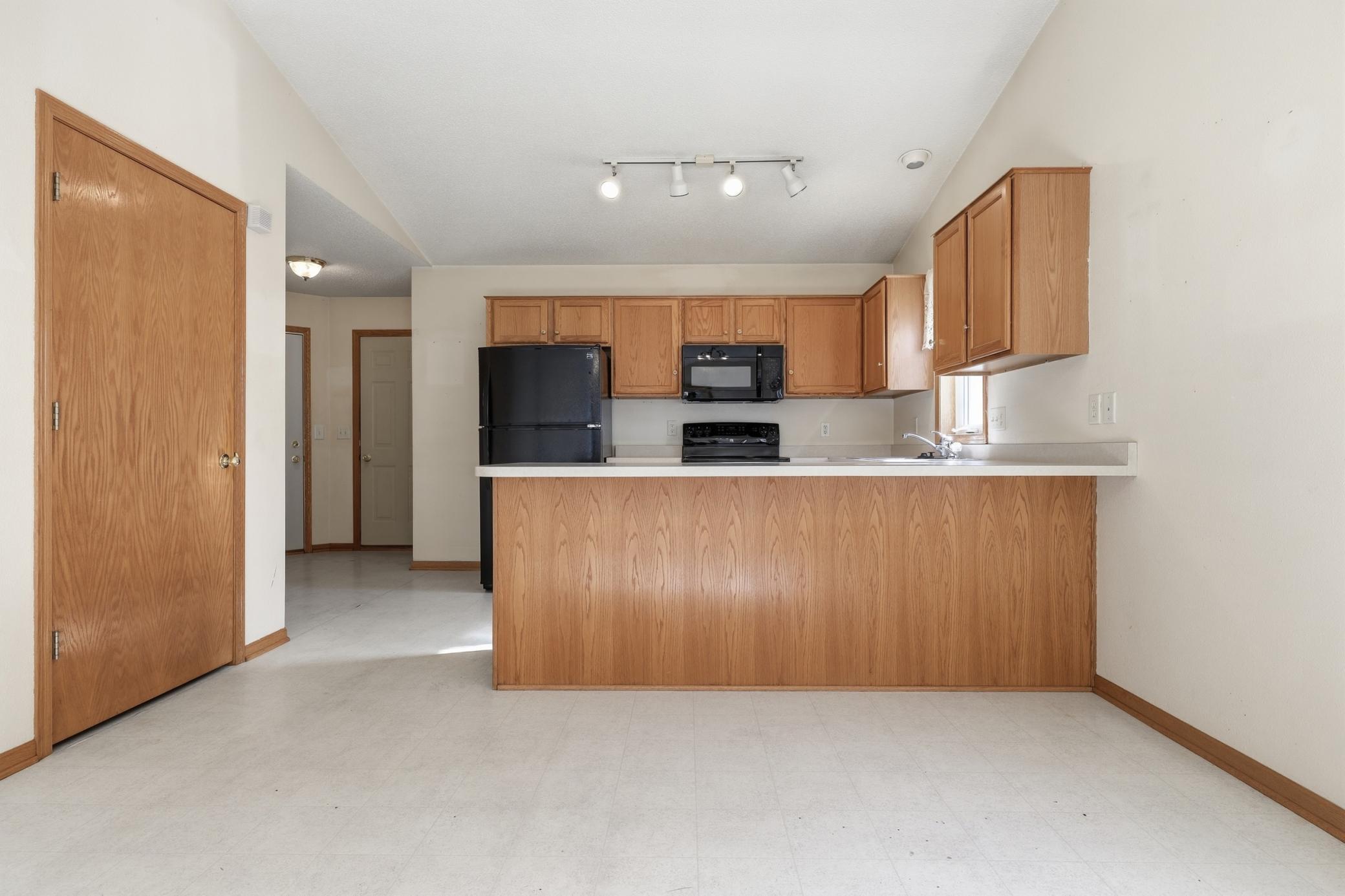 330 Sunfish Court Property Photo 7