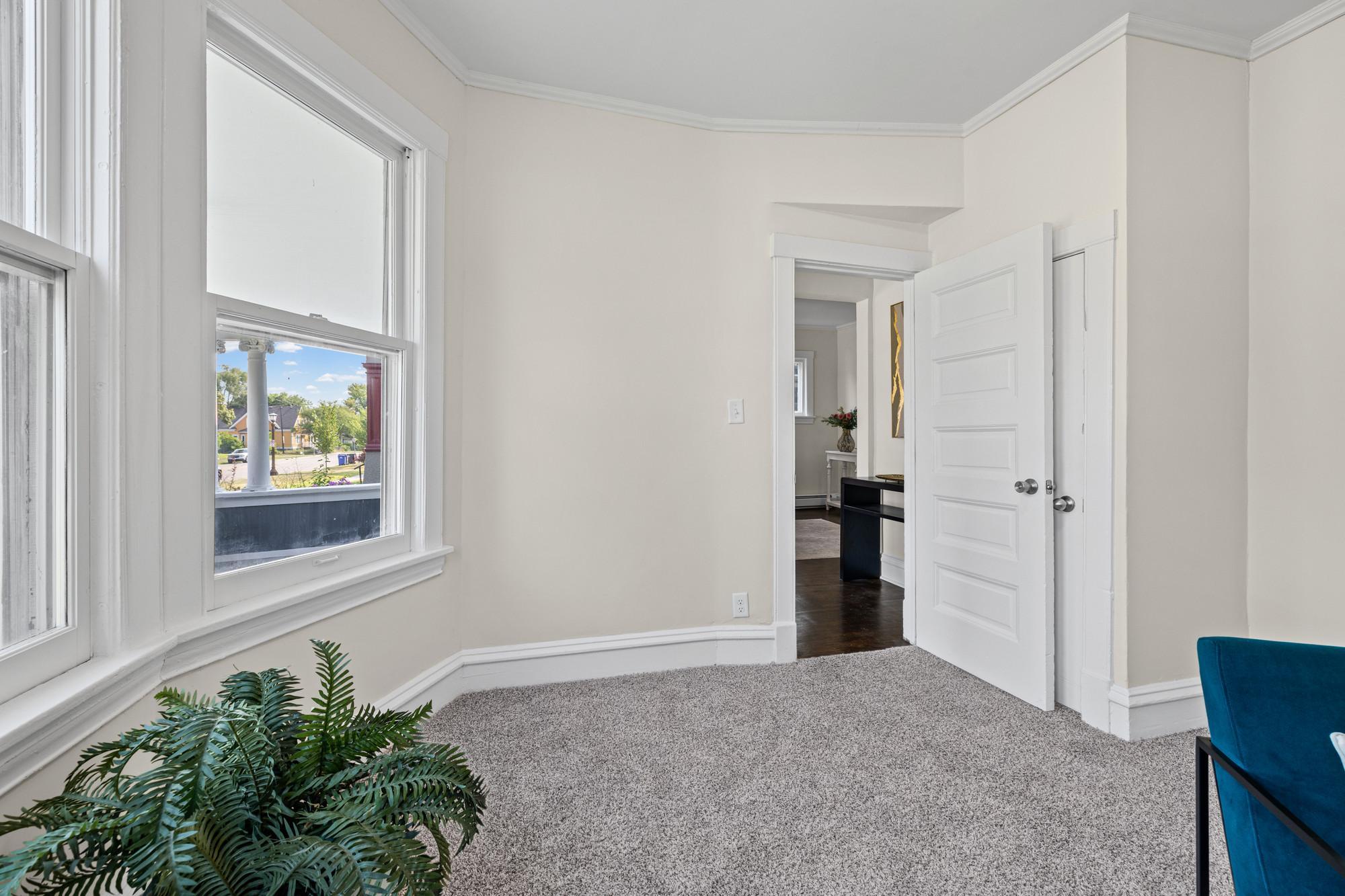 892 Marshall Avenue Property Photo 8