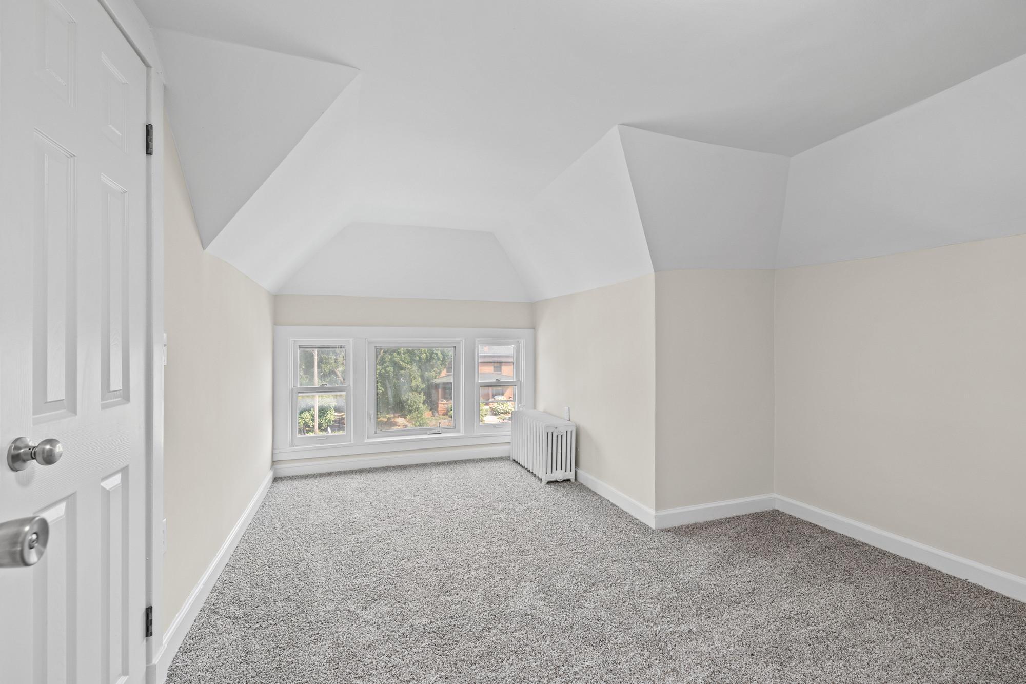 892 Marshall Avenue Property Photo 25