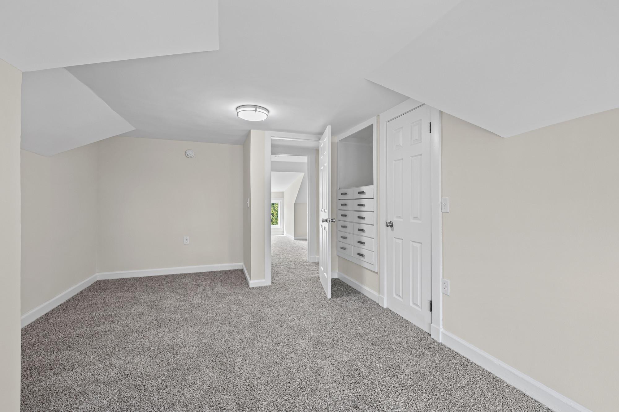 892 Marshall Avenue Property Photo 27