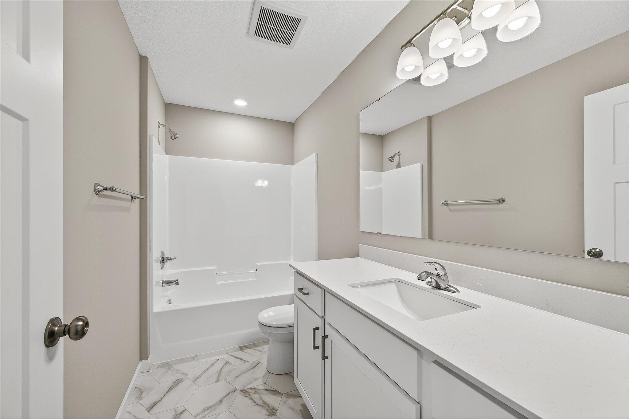 1752 Squirrel Way Property Photo 16