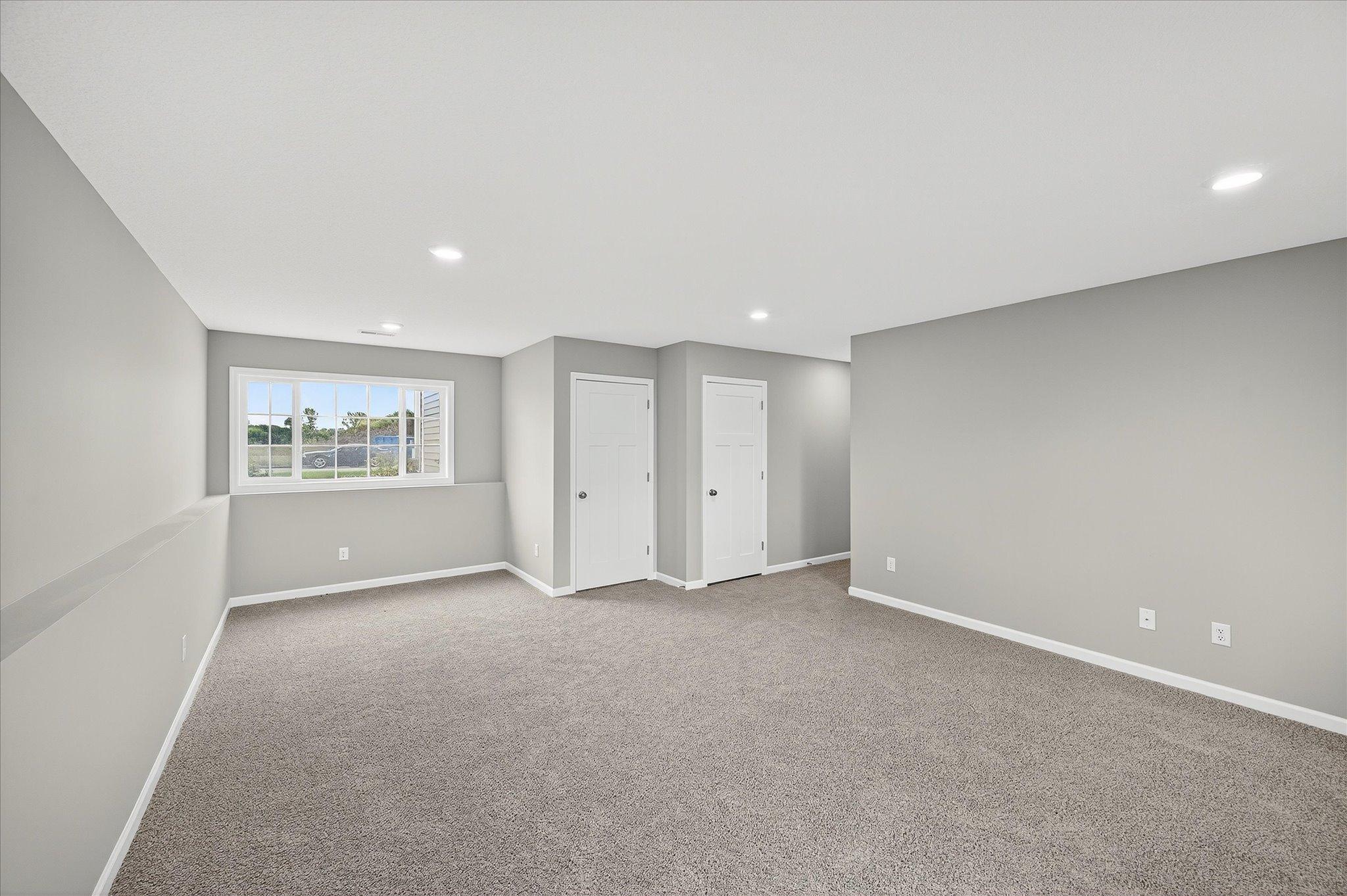 1752 Squirrel Way Property Photo 24