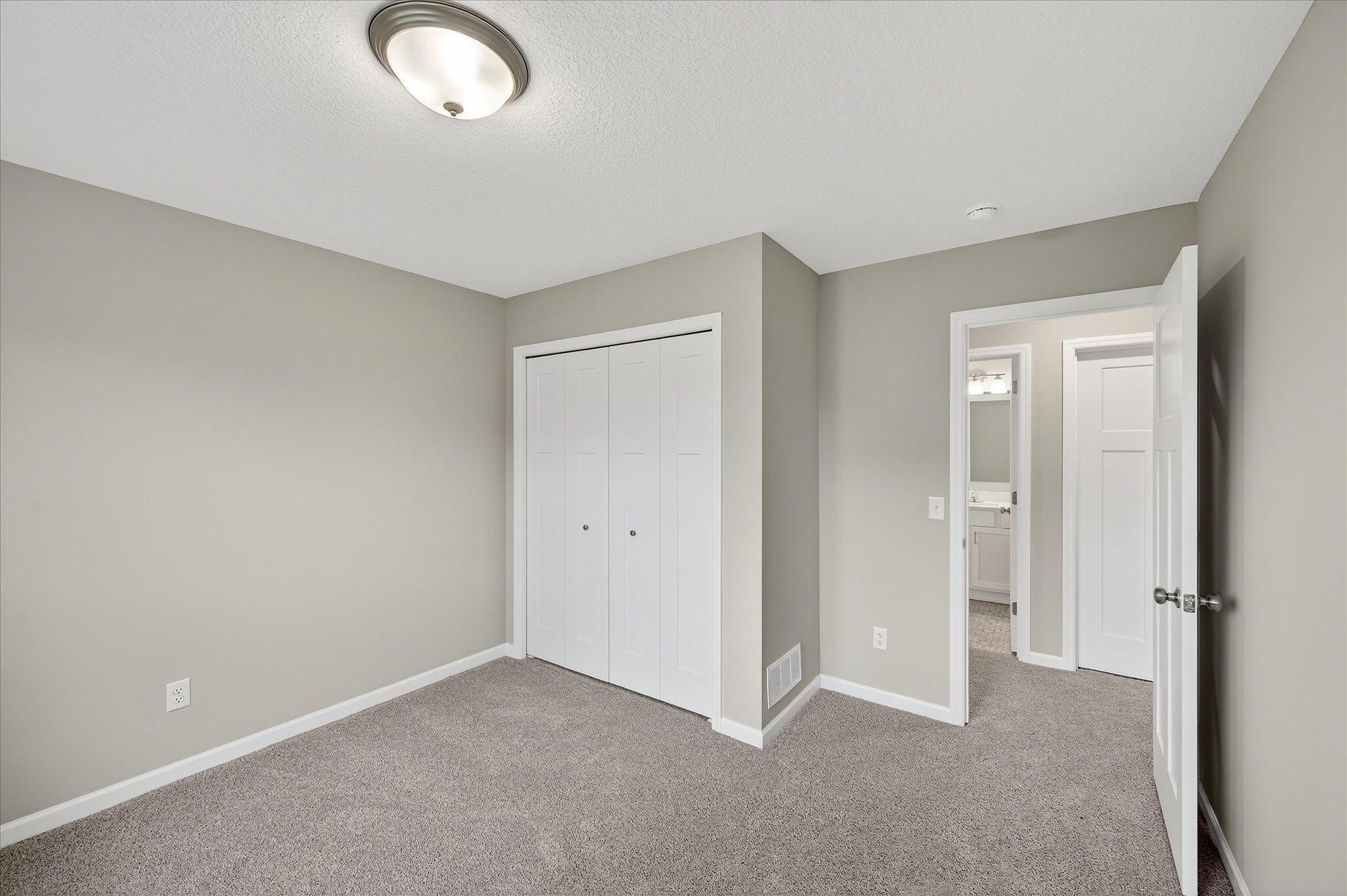 1752 Squirrel Way Property Photo 27