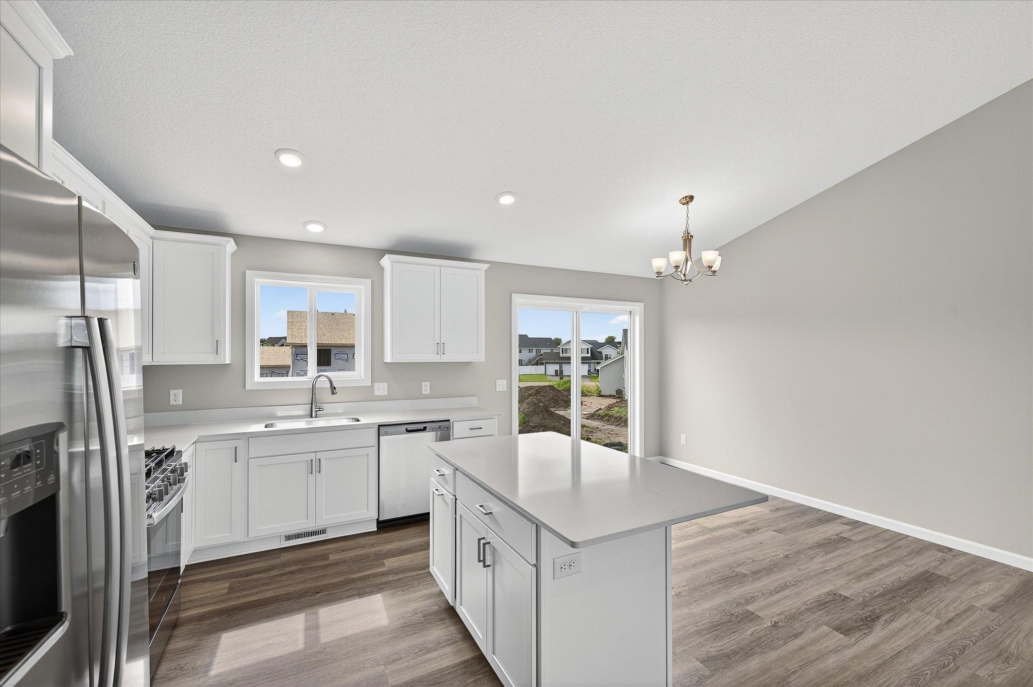 1748 Squirrel Way Property Photo 13