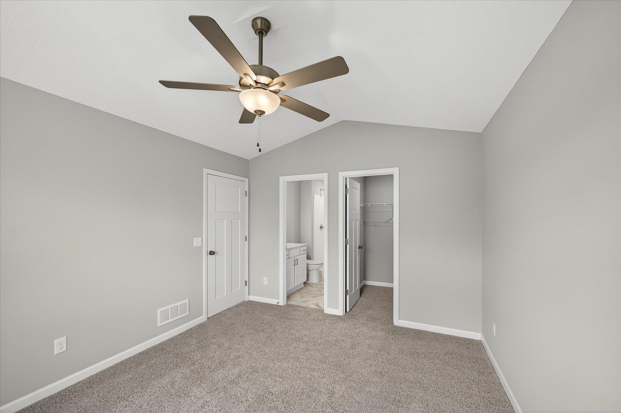 1748 Squirrel Way Property Photo 17