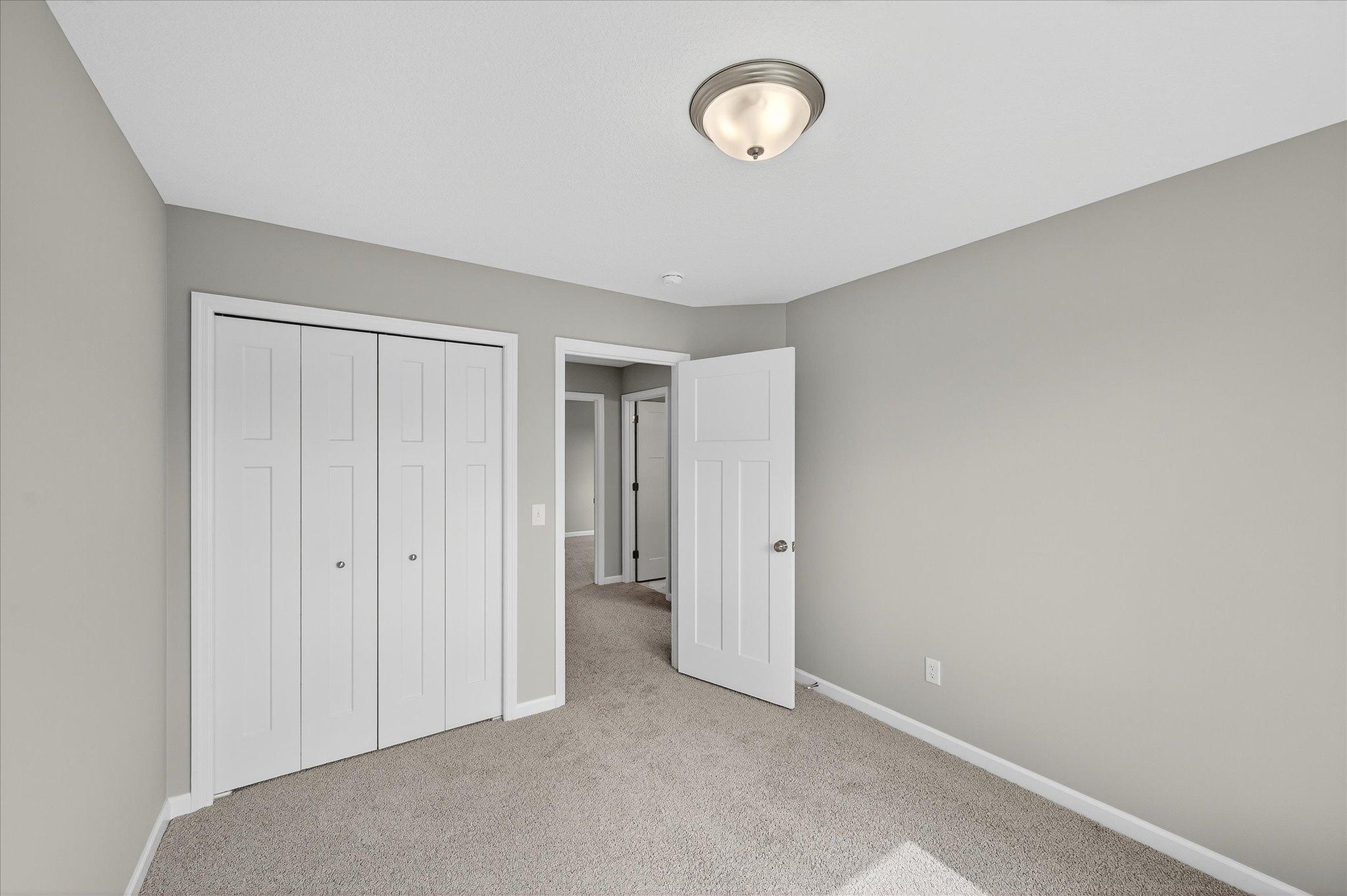 1748 Squirrel Way Property Photo 20
