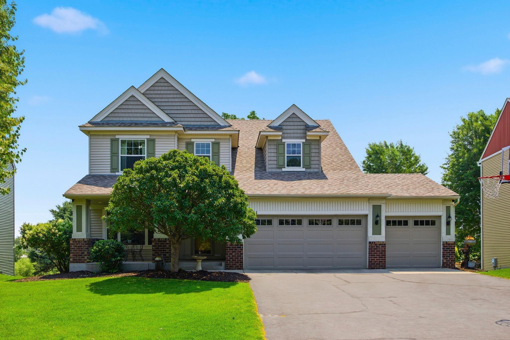 12901 44th Place NE Property Photo 1
