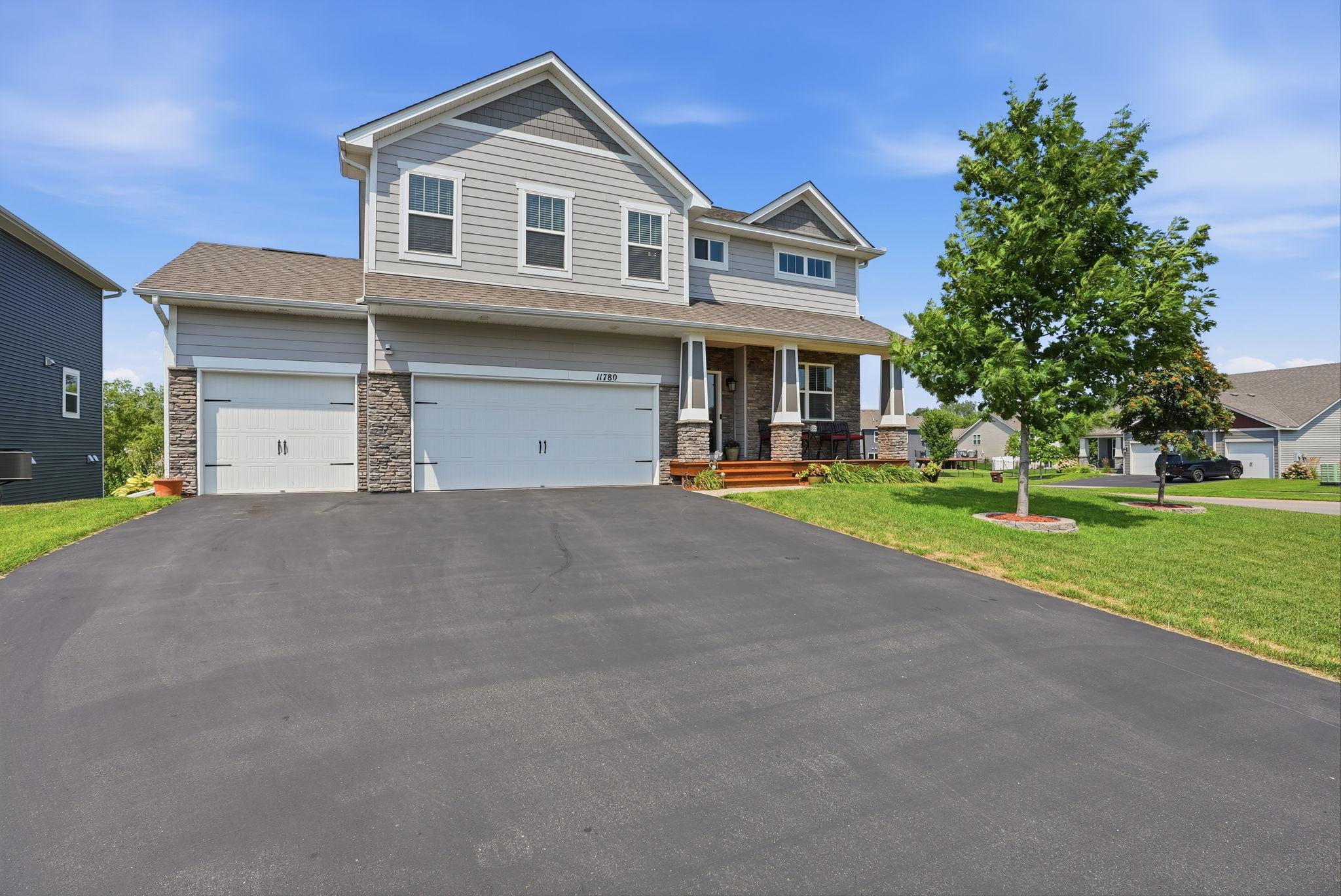 11780 Evergreen Circle N Property Photo 1