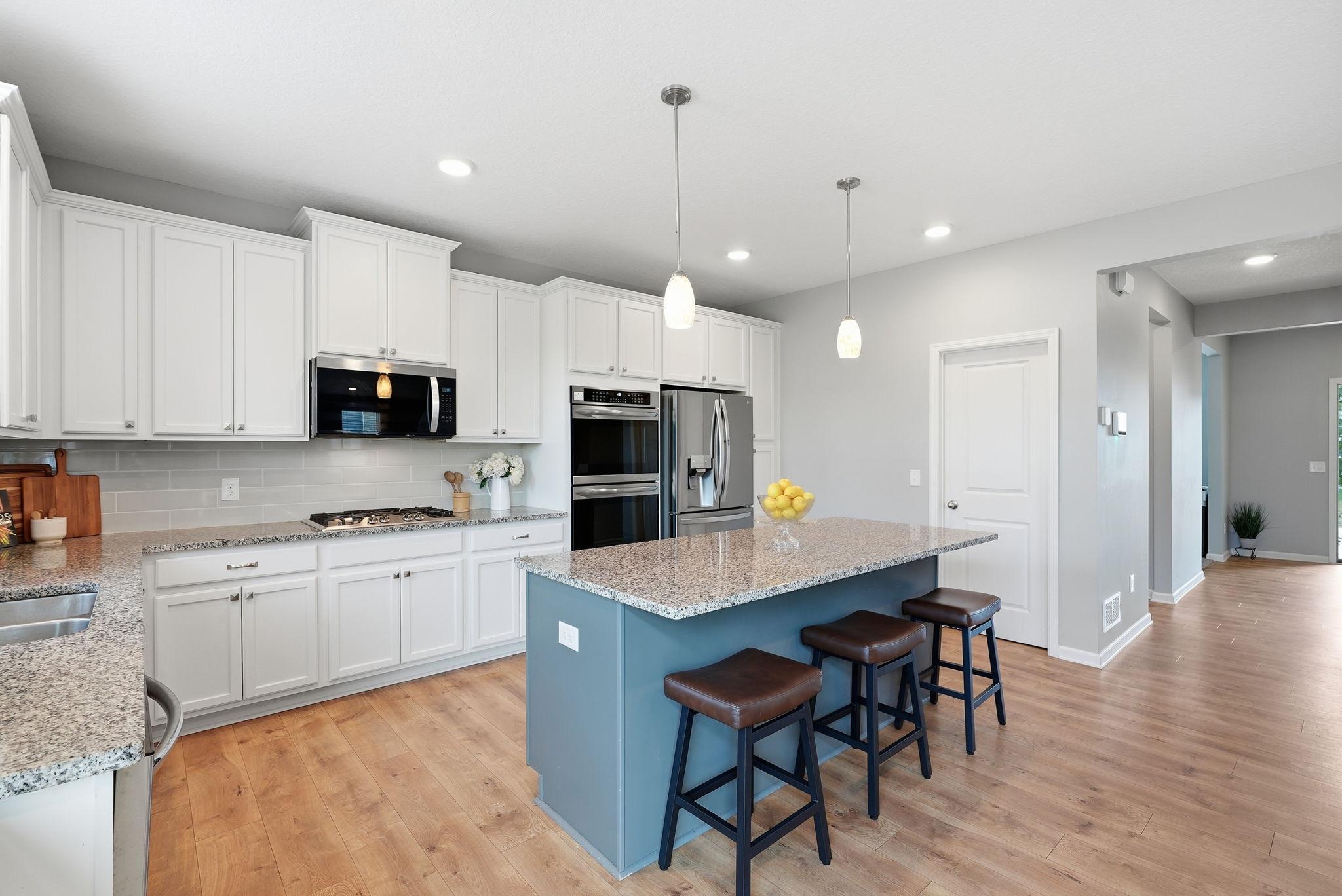 11780 Evergreen Circle N Property Photo 8