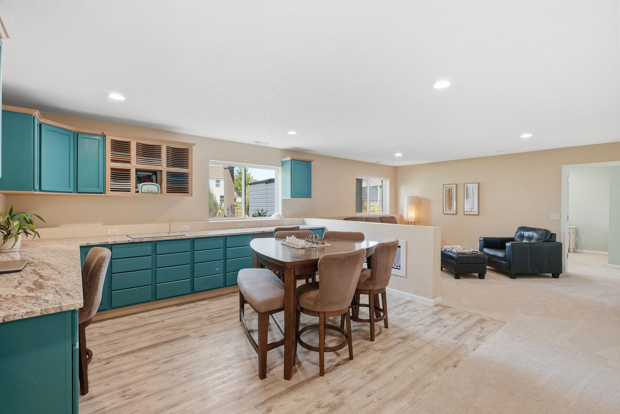 11780 Evergreen Circle N Property Photo 34