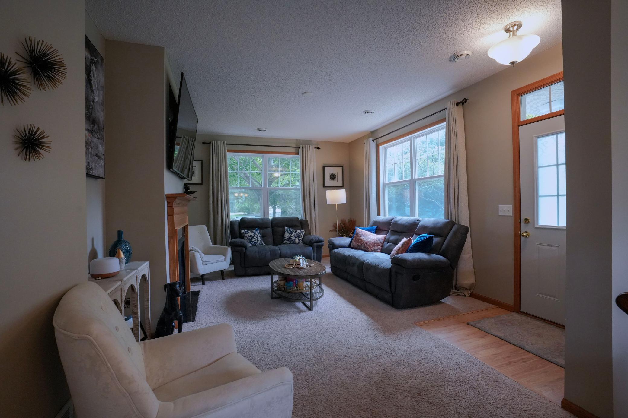 1919 Sierra Drive 1401 Property Photo 5