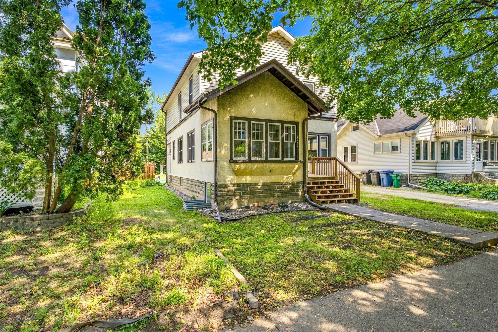 1046 15th Avenue Se Property Photo 1