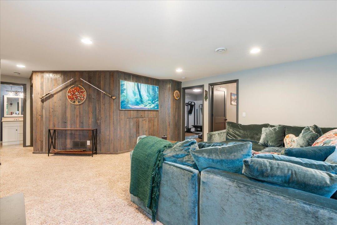14462 Grand Oaks Drive Property Photo 33