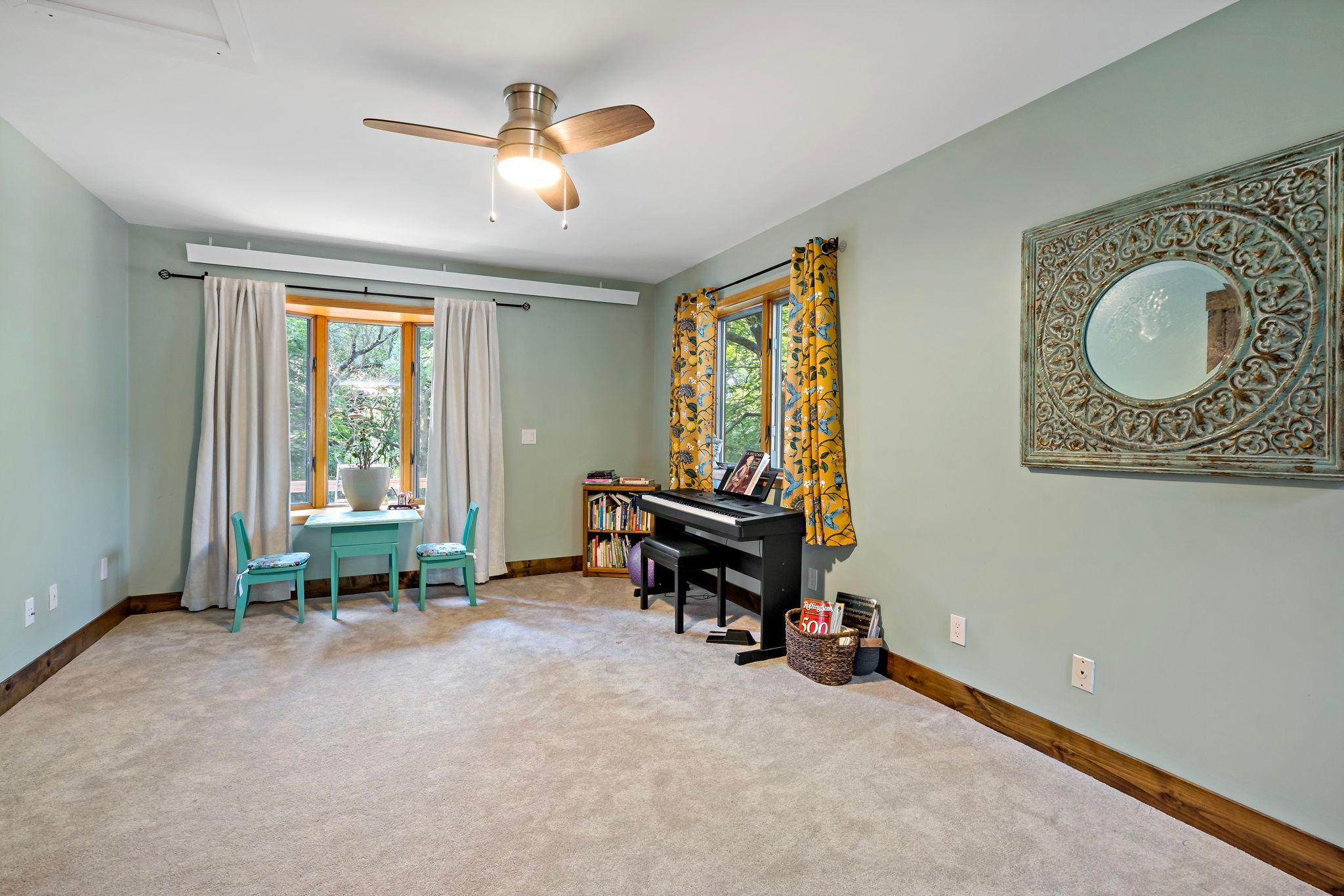 388 Nottingham Drive Property Photo 31