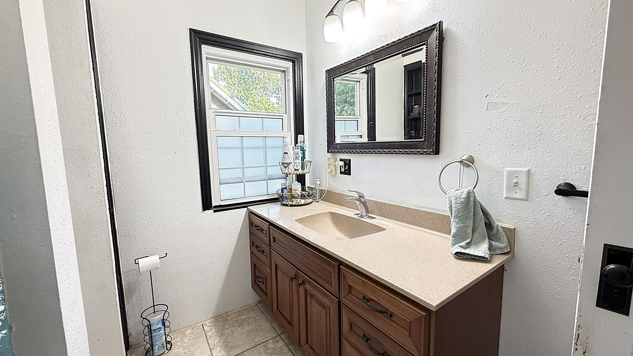 137 State Street Property Photo 16