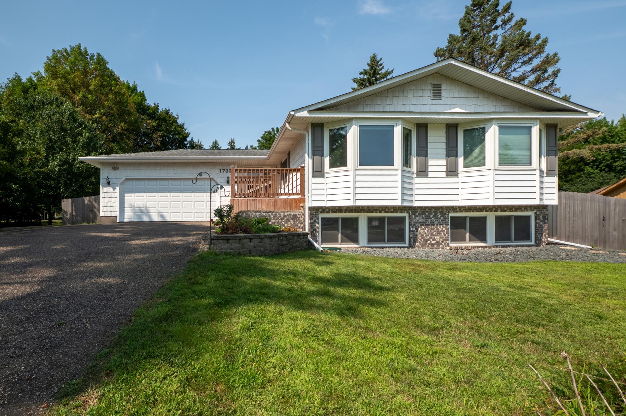 1732 Evergreen Drive Property Photo 2
