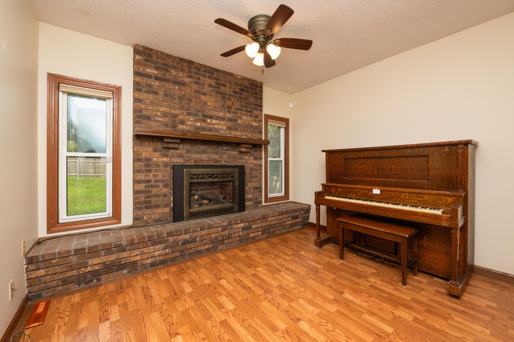 1732 Evergreen Drive Property Photo 8