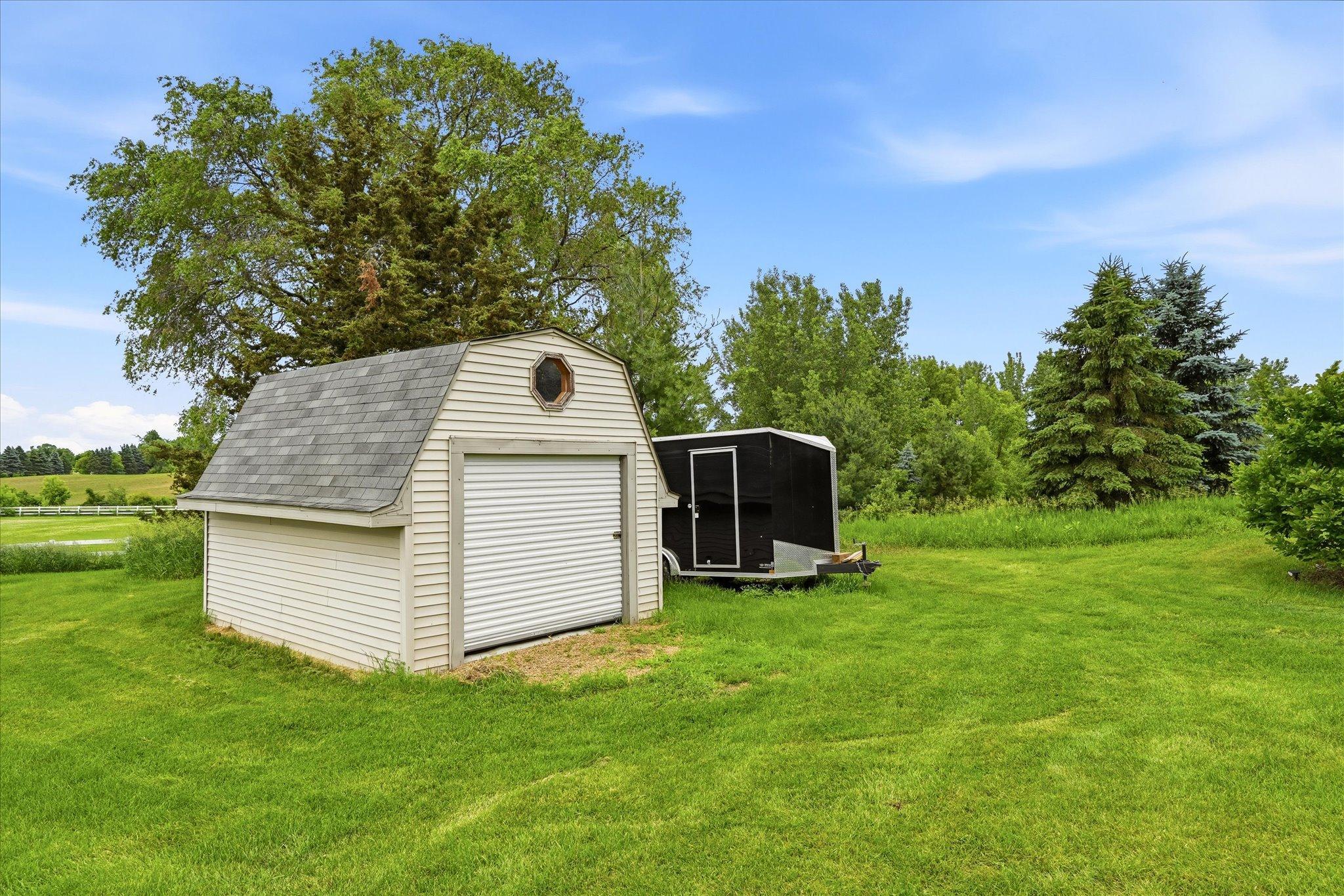 21005 Sunnyhill Lane Property Photo 46