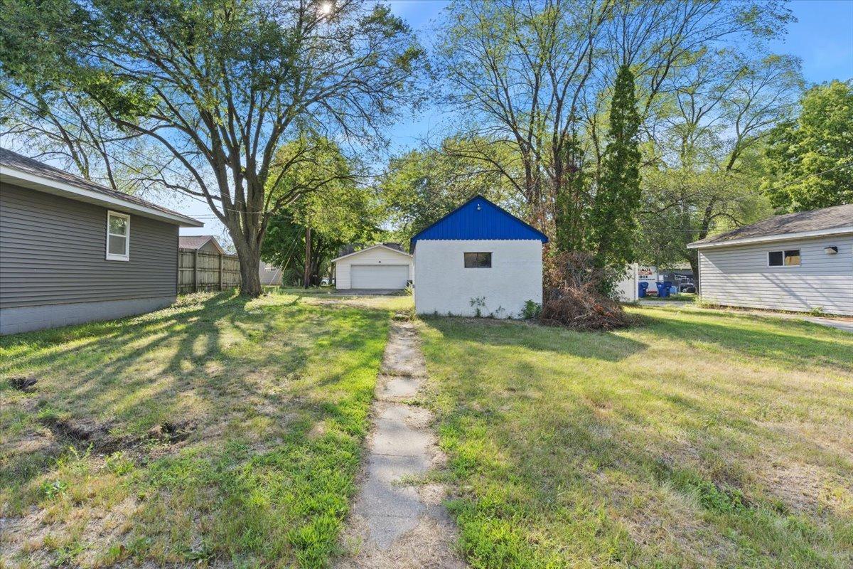 1719 7th Avenue S Property Photo 3
