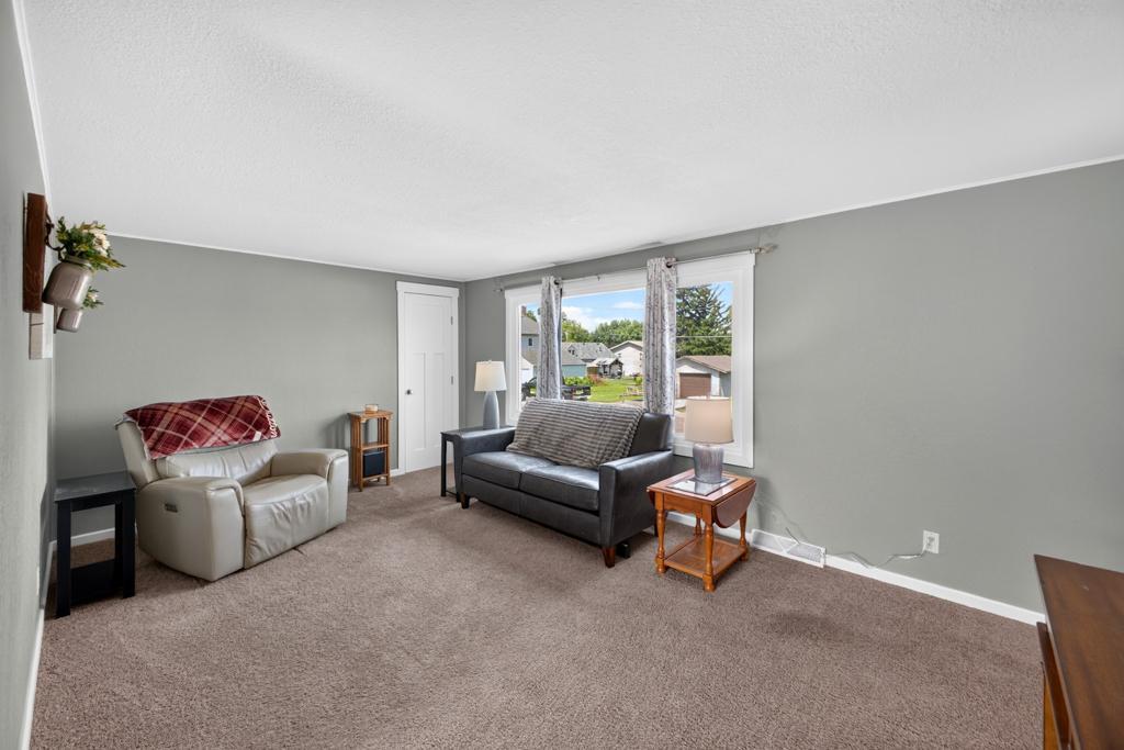 102 5th Street Sw Property Photo 10