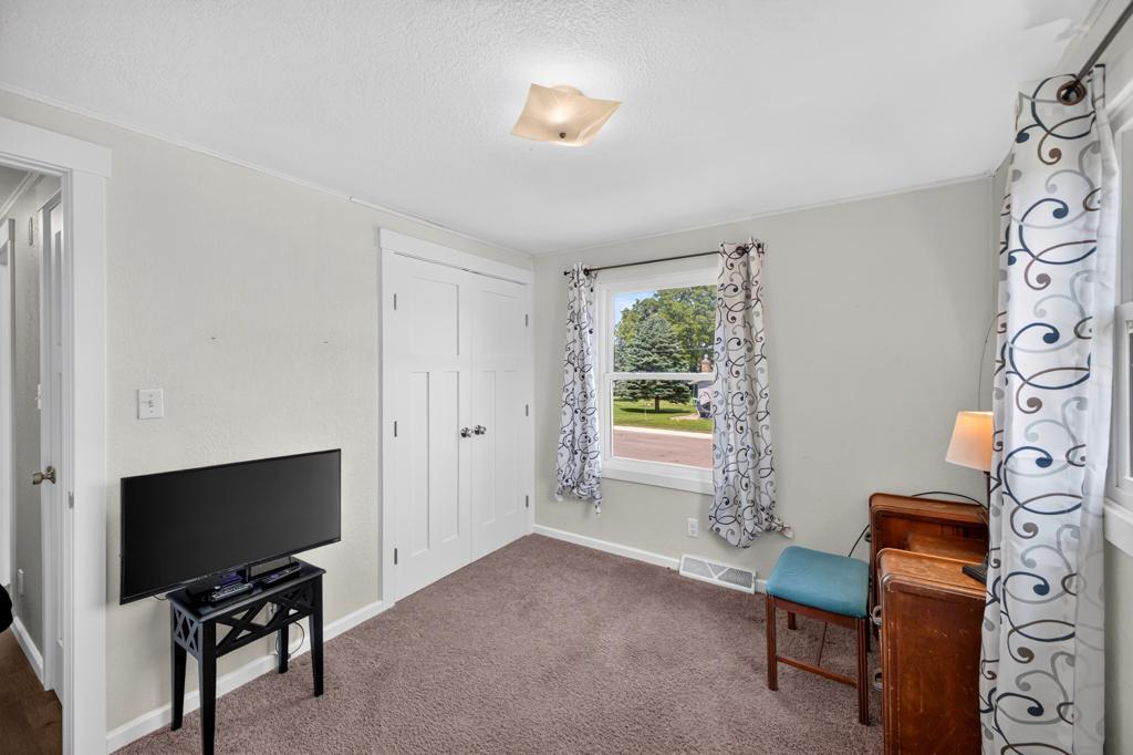 102 5th Street Sw Property Photo 17