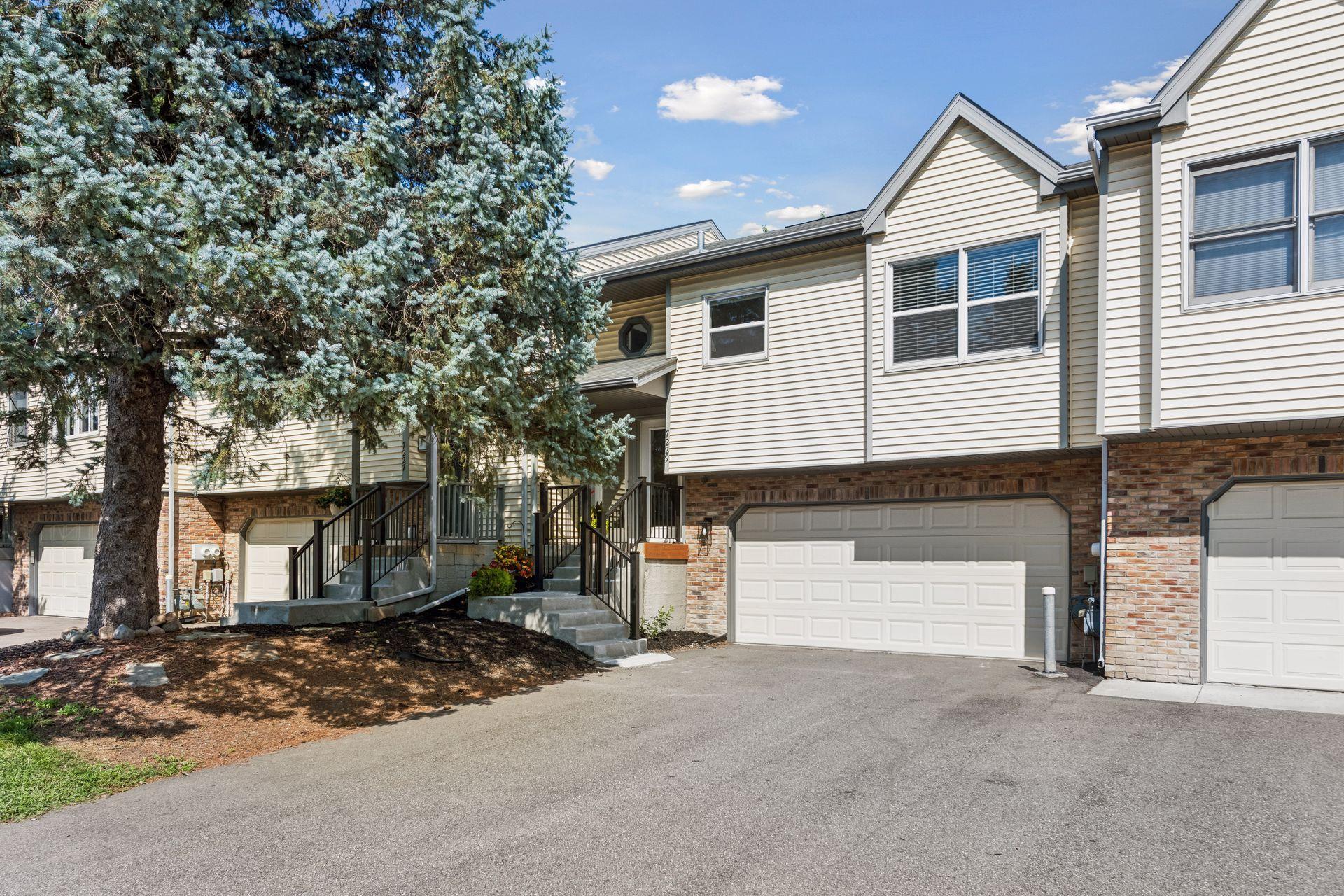 7229 Bren Lane Property Photo 3