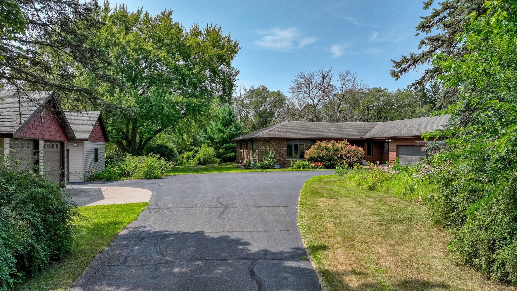 5892 Graff Road Property Photo 2
