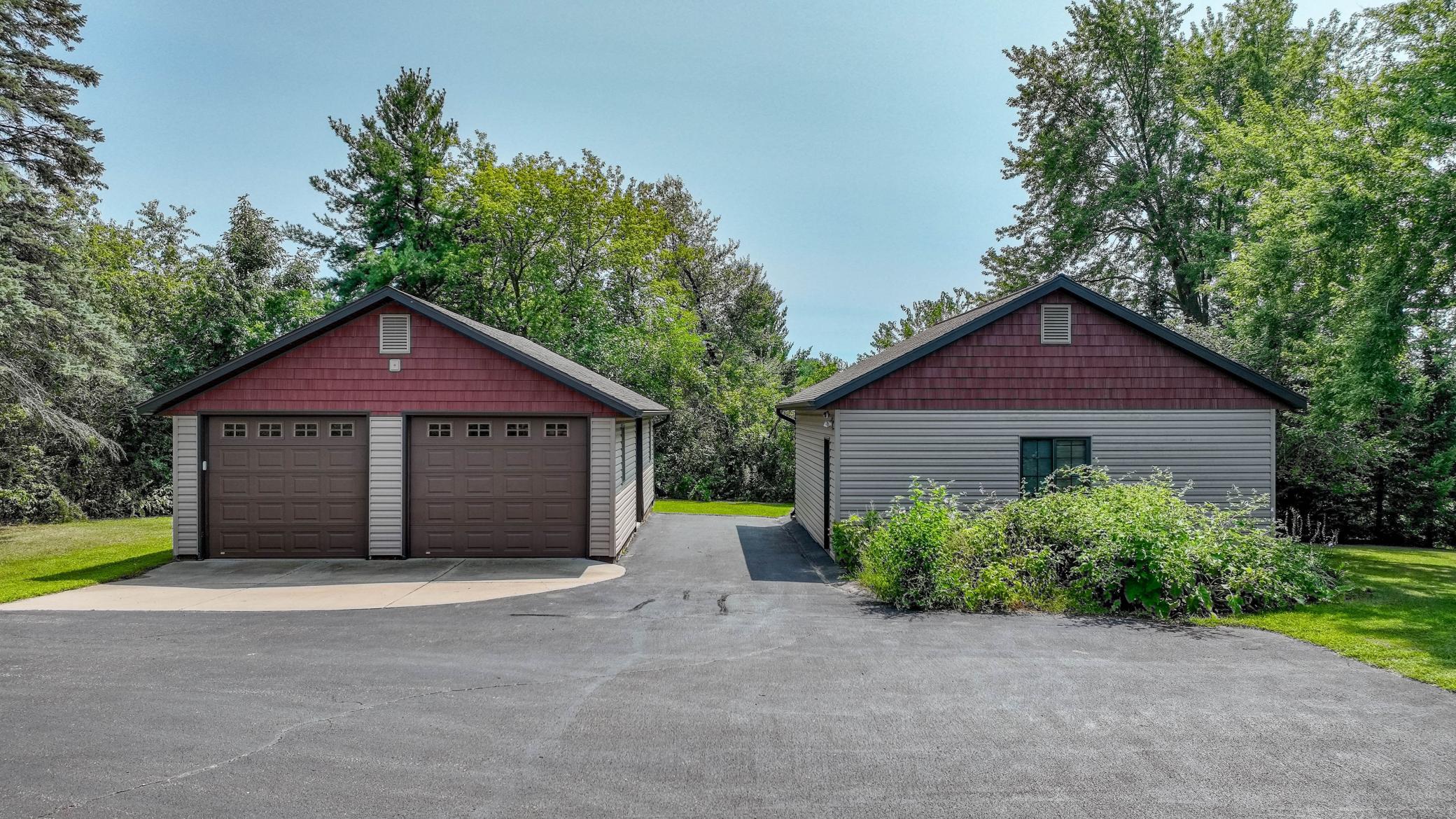 5892 Graff Road Property Photo 6