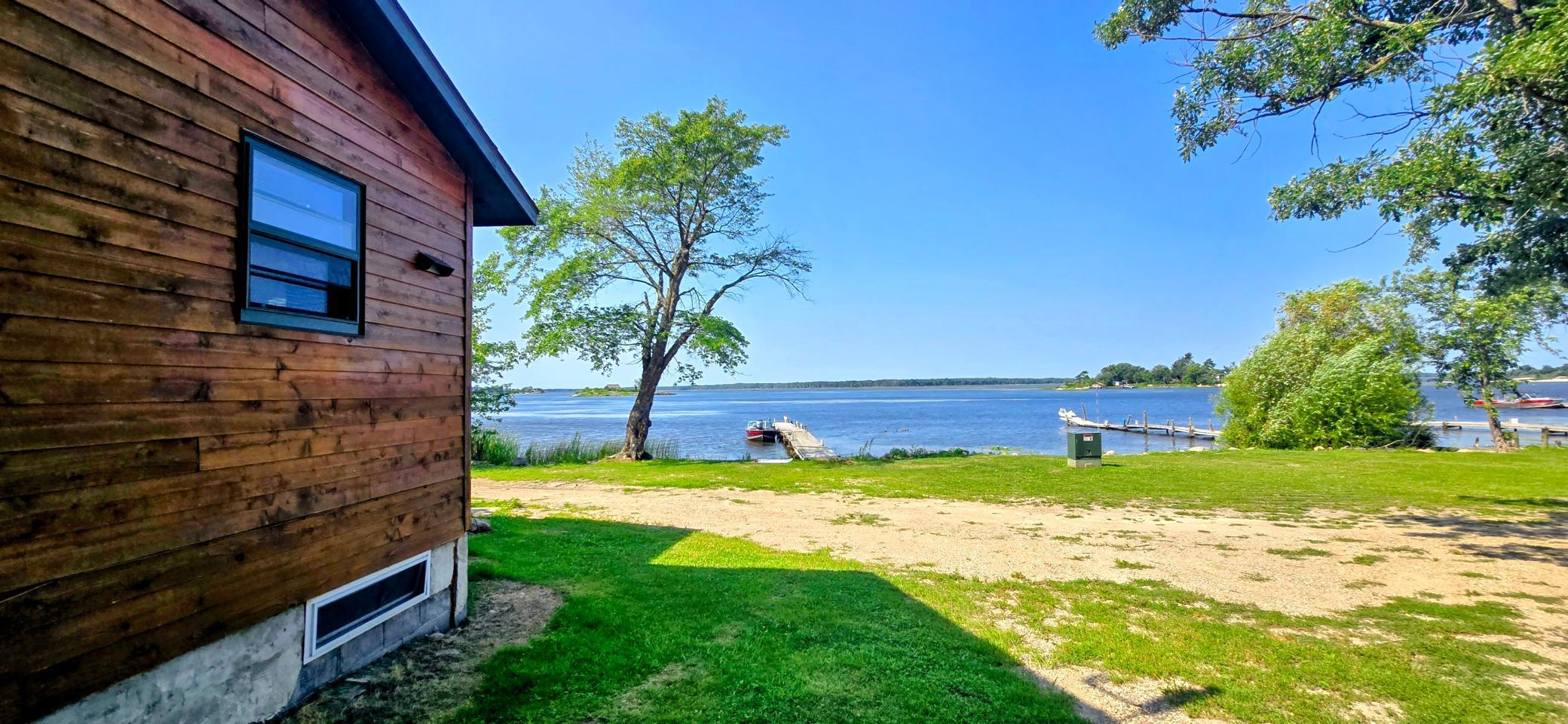 Unit 1 Flag Island Property Photo 2