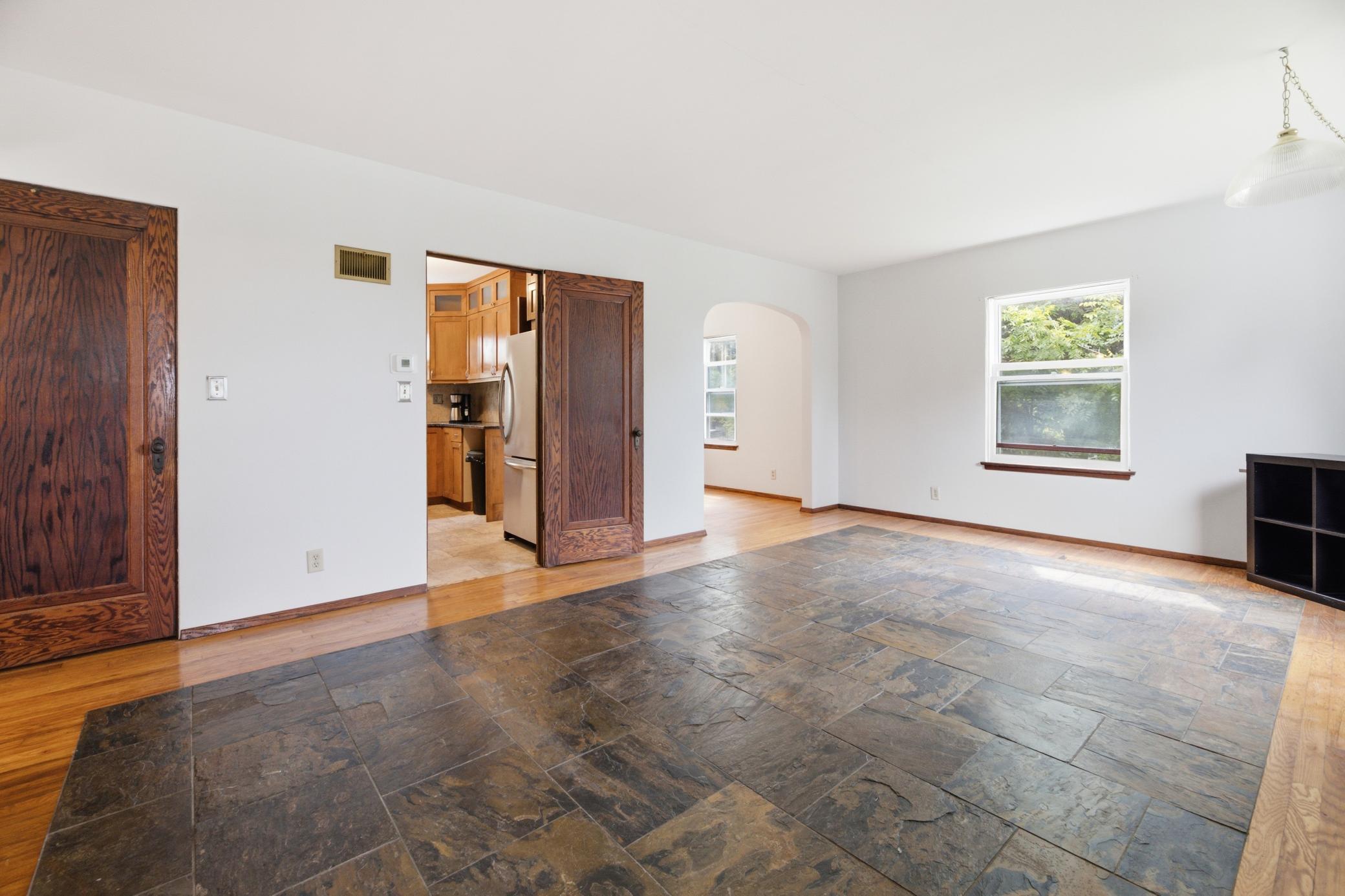 1109 S 2nd Street Property Photo 5
